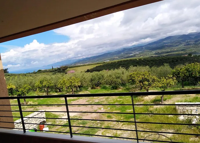 Elaia Villa Kyparissia