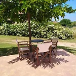 Elaia Villa *